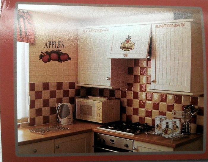 Apple wall decor for kitchen