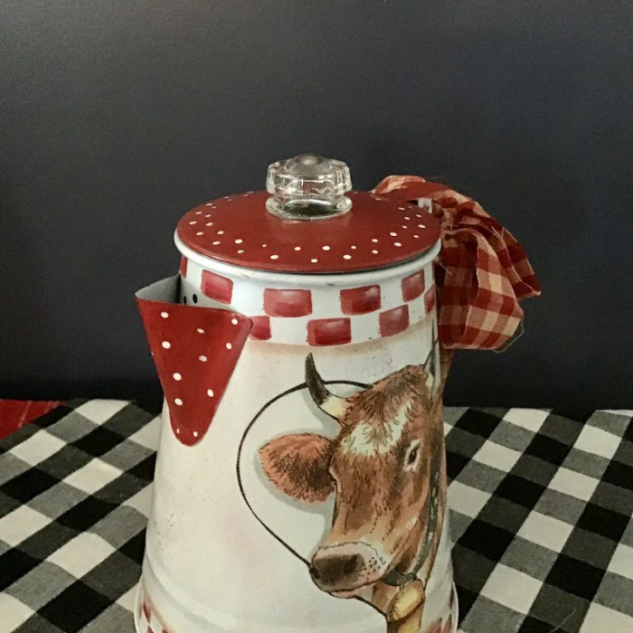 Cow kitchen wall decor